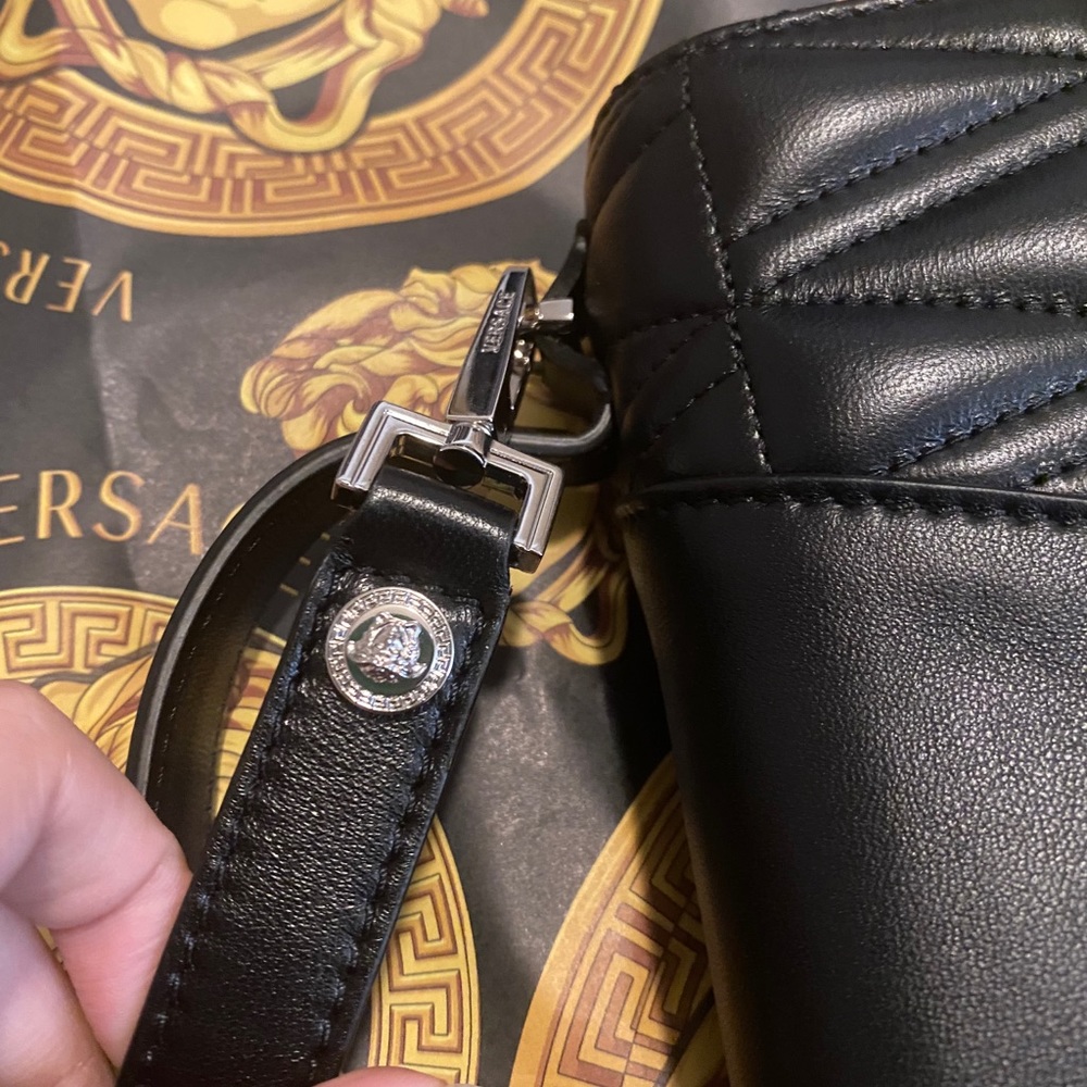 Versace bag - Picture 5 of 9